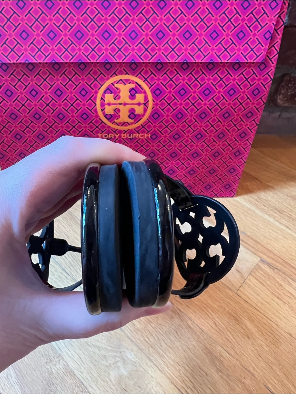 Tory Burch Black & Brown Tortoise Shell Printed Patent Leather Miller - Picture 9 of 13